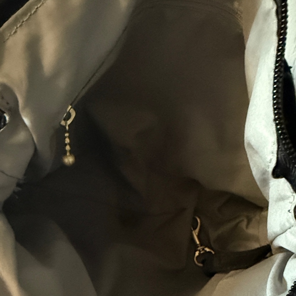 Baggallini Black Shoulder Bag EUC - Picture 3 of 13